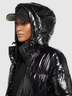 Khujo Wintermäntel Mantel Tonka Frauen Schwarz -Khujo Verkäufe 327d9f3fc804665d980cda405c2b0fb7