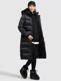 Khujo Wintermäntel Mantel Julina Frauen Schwarz -Khujo Verkäufe d221a7c93dfb45511367ed8336209c6d